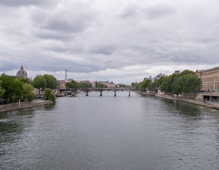 Fototapeta na wymiar Paris River