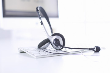 Communication support, call center and customer service help de