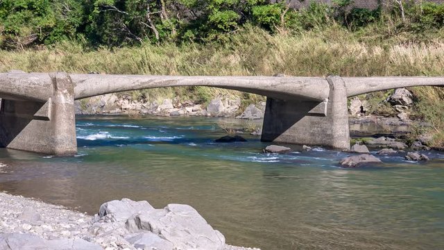 上岡沈下橋