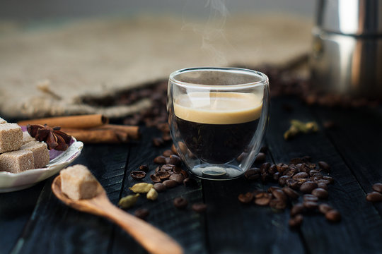 Kaffee mit Gew&uuml;rzen