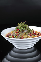 Boil the loach in spicy red oil