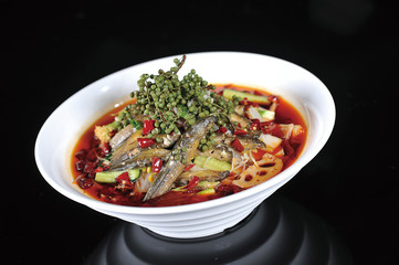 Boil the loach in spicy red oil