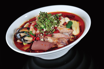 Boil the loach in spicy red oil