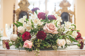 Sweetheart  Table Bouquet & Gold King Chairs