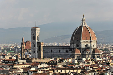 Fototapeta na wymiar Stadtpanorama mit Dom Santa Maria del Fiore, Ausblick vom Monte alle Croci, Florenz, Toskana, Italien, Europa
