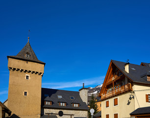 Obraz premium Arties village church in Lerida Catalonia