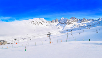 Fototapeta na wymiar Andorra Pas de la Casa ski resort Grandvalira