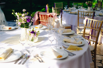 outdoor wedding elegant table setting