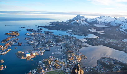 Naklejka premium SUmmer on Lofoten islands in Norway 