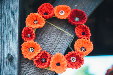 A knitted wreath of poppies