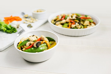 Cashew Asian Stir Fry with Chicken and Vegetables