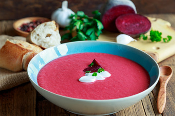 Rote-Bete-Suppe