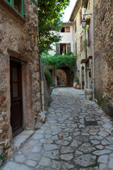 Fototapeta na wymiar Carros - one of the Villages Perchés (Perched Villages), French Riviera