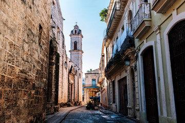 Narrow street in Old Havana leading to the Cathedral