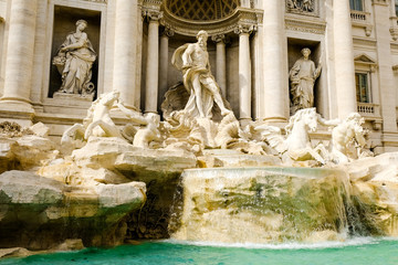 Trevi Fountain, left side view. Beautiful baroque Fontana di Trevi by Nicola Salvi © JethroT