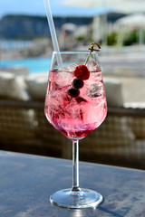 Raspberry wine spritzer