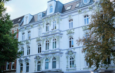 facade of tho olt house in Hamburg, Germanny