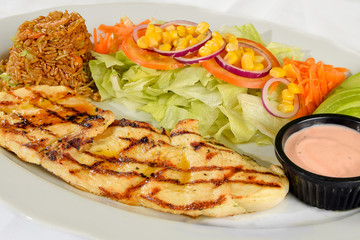 Filete de pollo a la parrilla