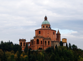 Fototapeta na wymiar La basilica di San Luca a Bologna