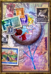 Foto op Plexiglas Vintage achtergrond met wereldkaart en oude postzegels © Rosario Rizzo
