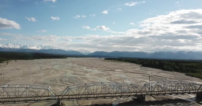 Br&uuml;cke in Kanada aus der Luft