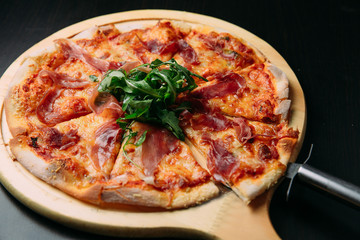 Ham cheese pizza