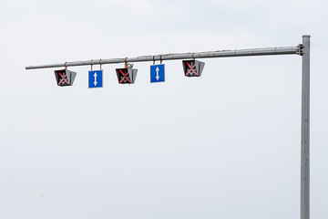 Traffic lights and signs indicating reverse movement