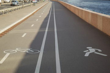 Fototapeta premium Bicycle and pedestrian path