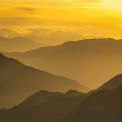 Obraz premium Sonnenuntergang über den Südtiroler Bergen