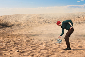 Make your income grow. Mixed media