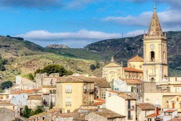 Fototapeta na wymiar Panoramica di un paesino siciliano