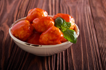 Chicken meatballs in tomato sauce