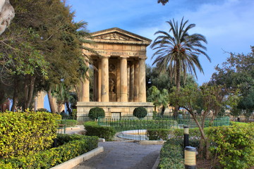 Fototapeta na wymiar Lower Barrakka public garden in Valletta, Malta
