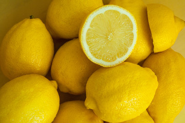 Lemons cuted background, Eat juicy lemons in a basket, full screen