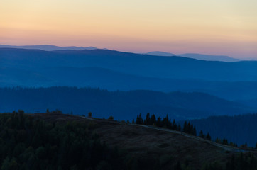 Obraz premium Sunset in the Carpathian Mountains in the autumn season