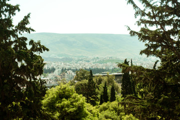 Fototapeta na wymiar beauty views of mountains and forest city