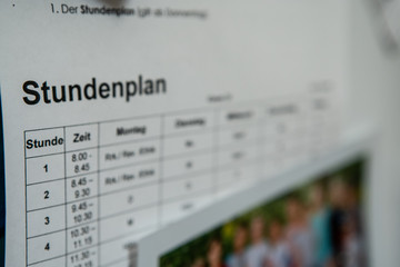 Stundenplan am Kühlschrank