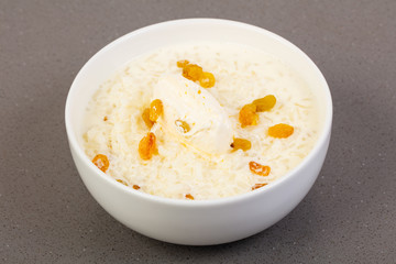 Rice porridge with grape