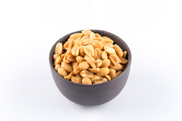 peanut nuts salt in bowl