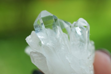 Large Clear Quartz Specimen! Premium quality Quartz healing stone. Multiple point cluster. Natural Clear Quartz healing crystals, meditation stones, Chakra Healing