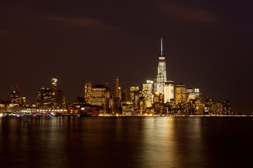 Fototapeta na wymiar Lower Manhattan Skyline at Night