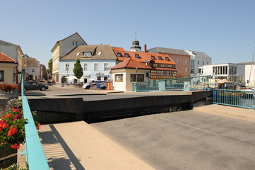 Seebad Ueckermünde, Klappbrücke im Stadthafen