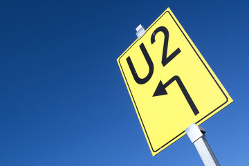 Deutsches Verkehrszeichen: Ank&uuml;ndigung oder Fortsetzung der Umleitung