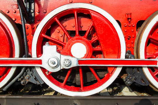 The wheels of the locomotive. Red wheels Lokomotiv.