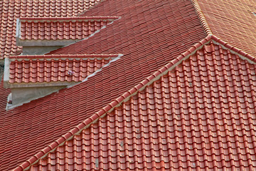Glazed tile roof