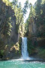 Fototapeta na wymiar Toketee Waterfall, Willamette National Forest, Oregon