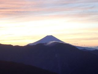 朝焼け。天気悪化の兆し・・・
