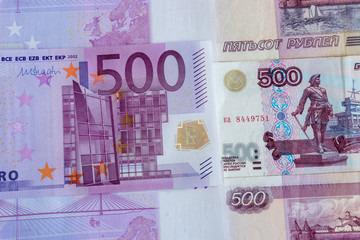 cash 500 euros and 500 rubles