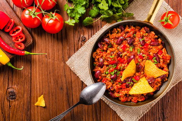 Mexican nachos with chili con carne