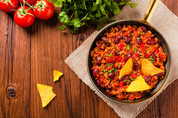 Mexican nachos with chili con carne